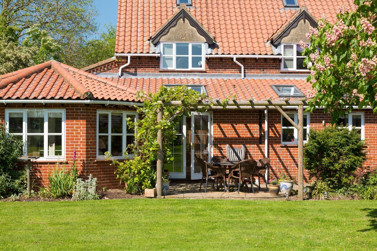 Wyvern Farm Garvestone Экстерьер фото